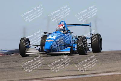 media/Oct-26-2025-CalClub SCCA (Sun) [[8ce1e69566]]/Group 3/Grapevine/